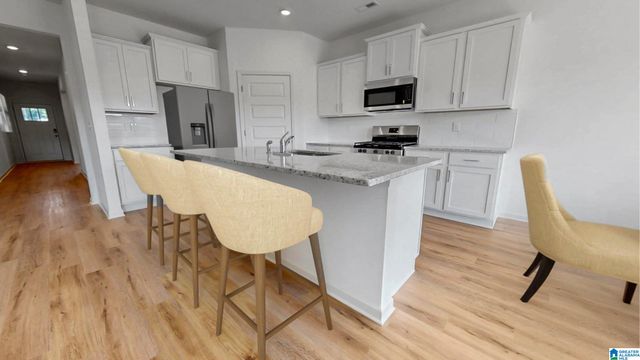 524 FOGGY BROOK LOOP, Chelsea, AL 35043