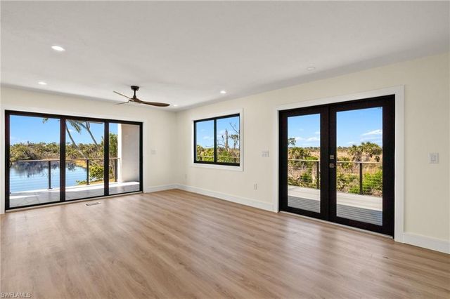 3702 Coquina DR, Sanibel, FL 33957