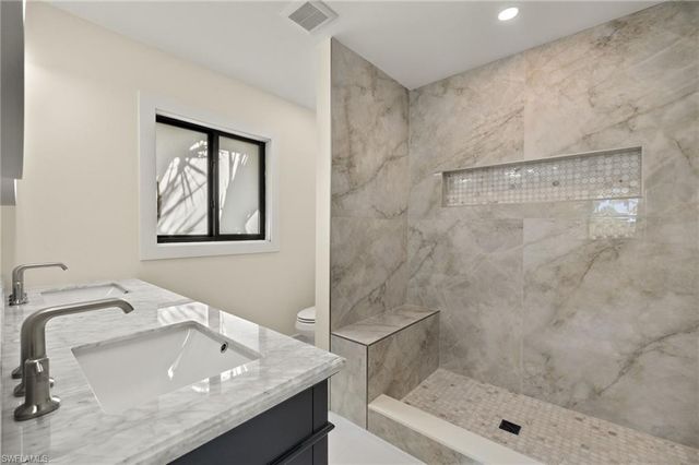 3702 Coquina DR, Sanibel, FL 33957