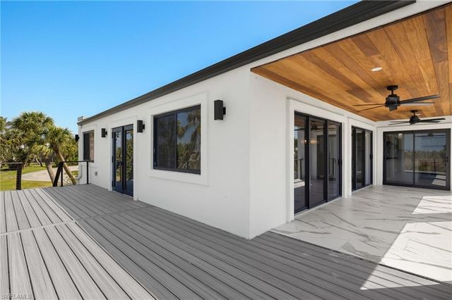 3702 Coquina DR, Sanibel, FL 33957