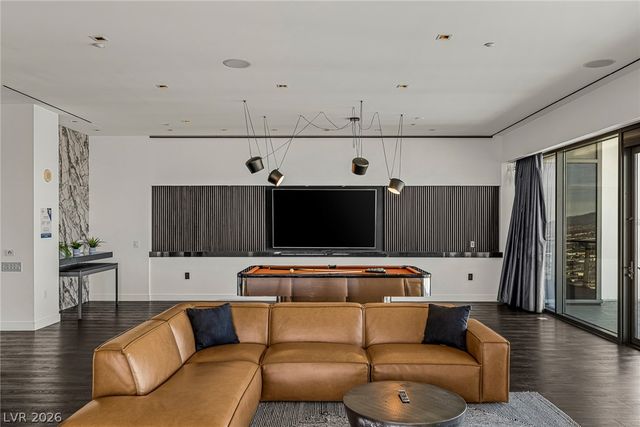 4381 West Flamingo Road 57308, Las Vegas, NV 89103