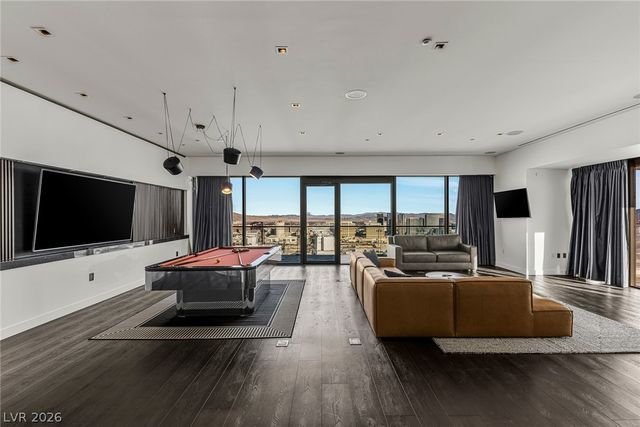 4381 West Flamingo Road 57308, Las Vegas, NV 89103