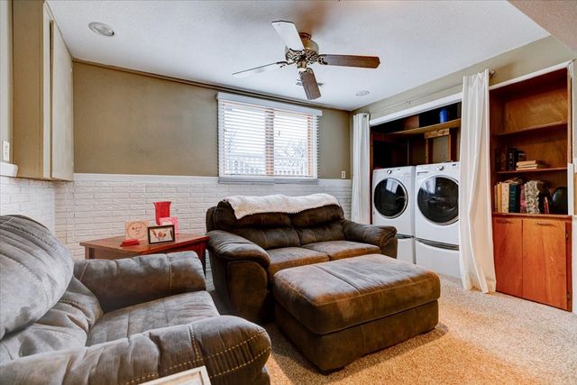 4104 E Garden Avenue, Des Moines, IA 50317