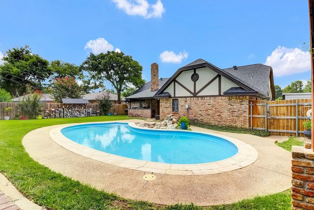 7217 Martha Lane, Fort Worth, TX 76112