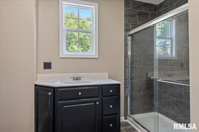 116 E CENTER Street, Mt Auburn, IL 62547