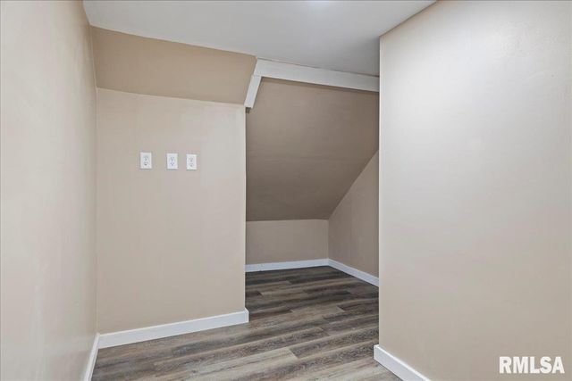 116 E CENTER Street, Mt Auburn, IL 62547