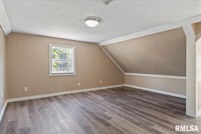 116 E CENTER Street, Mt Auburn, IL 62547