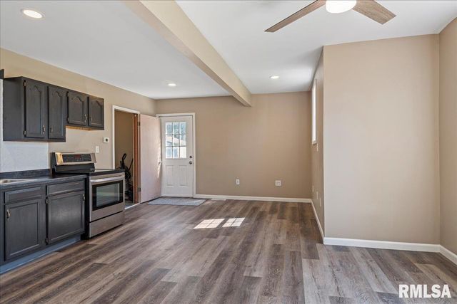 116 E CENTER Street, Mt Auburn, IL 62547