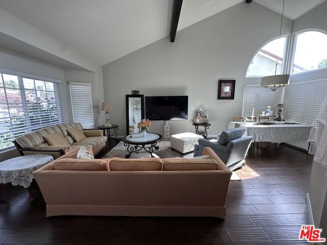 28735 Citrus Place, Santa Clarita, CA 91390