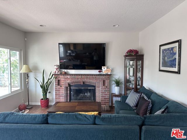 28735 Citrus Place, Santa Clarita, CA 91390