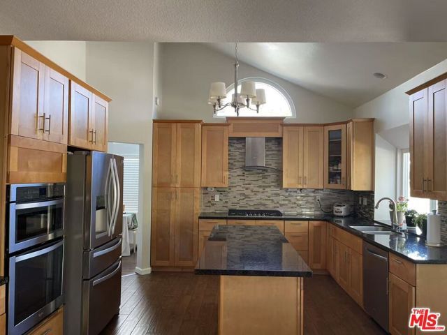 28735 Citrus Place, Santa Clarita, CA 91390