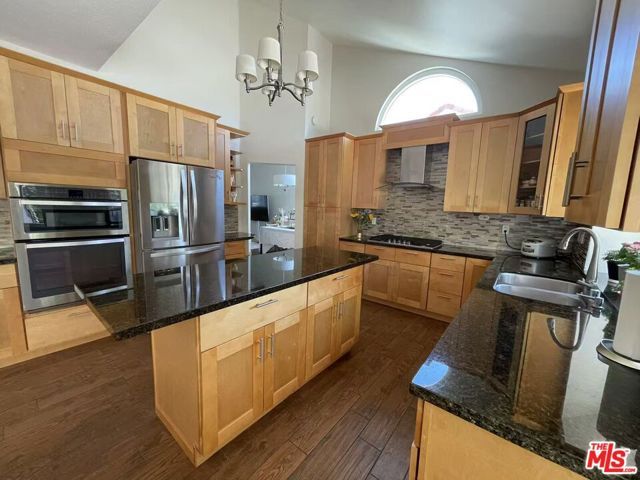 28735 Citrus Place, Santa Clarita, CA 91390