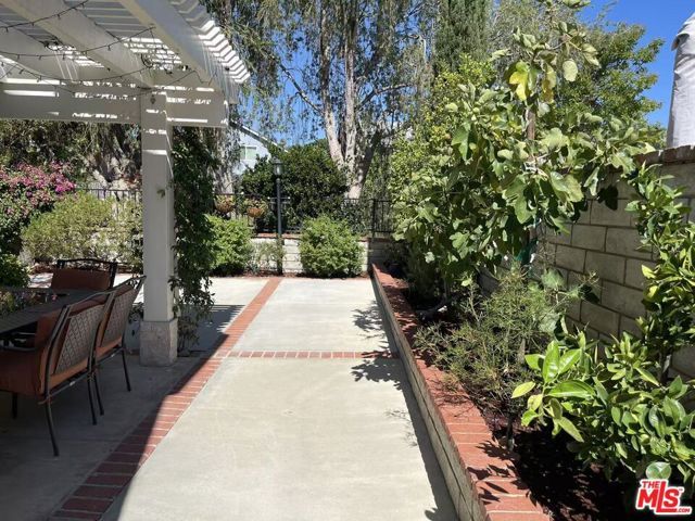 28735 Citrus Place, Santa Clarita, CA 91390