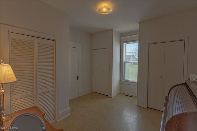 208 Stealey Street, Middlebourne, WV 26149