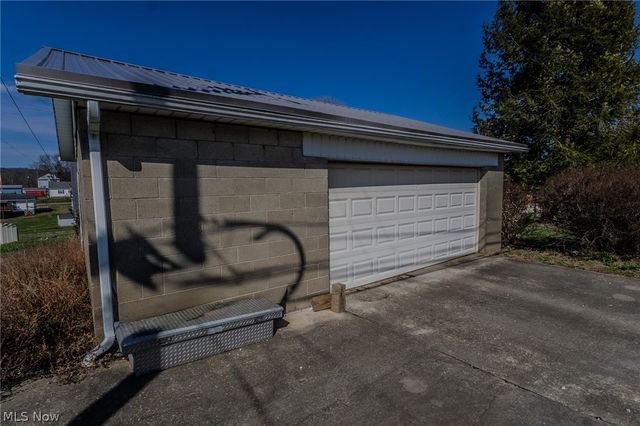 208 Stealey Street, Middlebourne, WV 26149