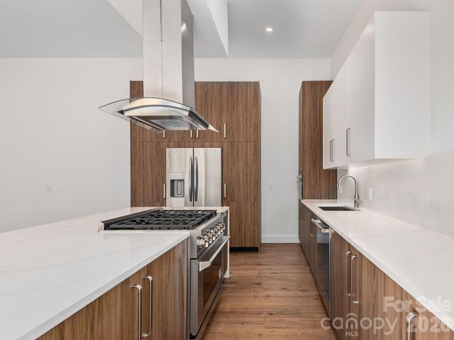 200 Manchester Way, Mills River, NC 28759