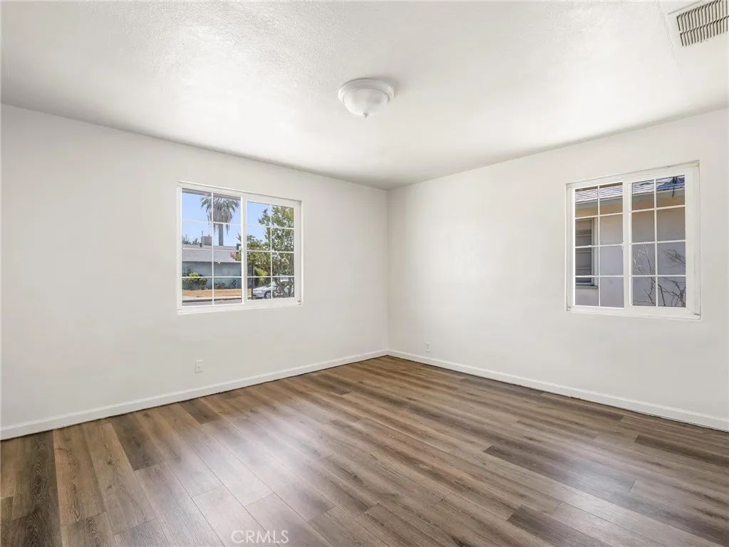 Image 15 of property listing at 2135 Arden Drive West, Fresno, CA 93703