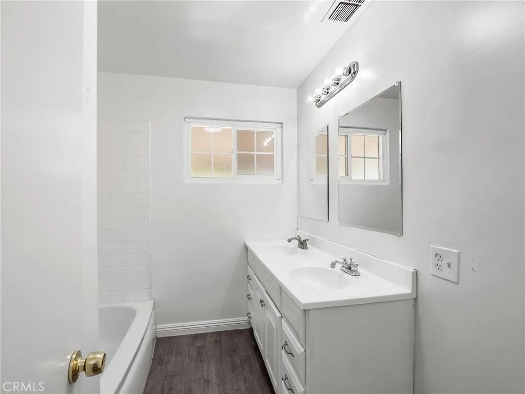 Image 16 of property listing at 2135 Arden Drive West, Fresno, CA 93703