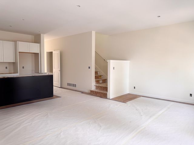 1995 N Shorewood Lane 2, Holland, MI 49423