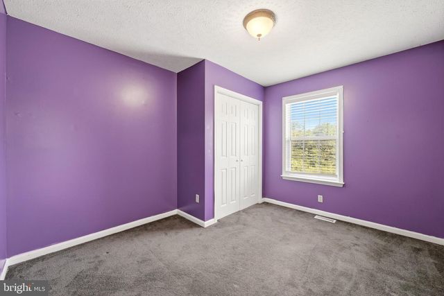 261 BAER OAK DR, Maurertown, VA 22644