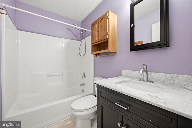 261 BAER OAK DR, Maurertown, VA 22644