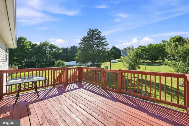 261 BAER OAK DR, Maurertown, VA 22644