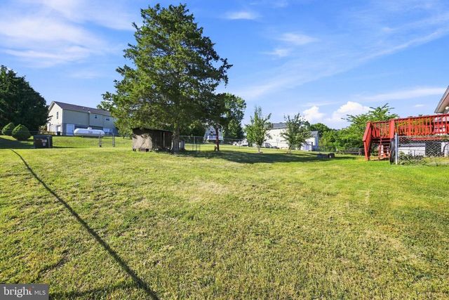 261 BAER OAK DR, Maurertown, VA 22644