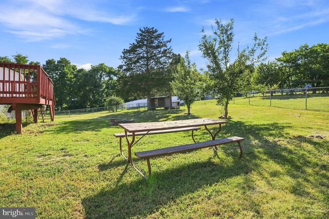 261 BAER OAK DR, Maurertown, VA 22644