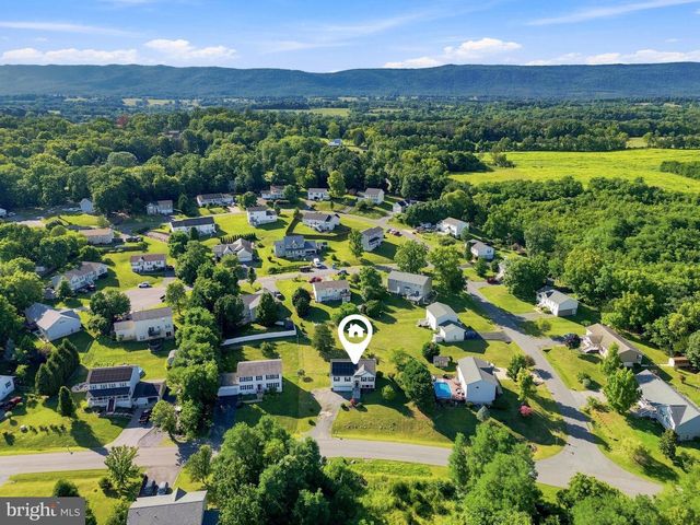 261 BAER OAK DR, Maurertown, VA 22644