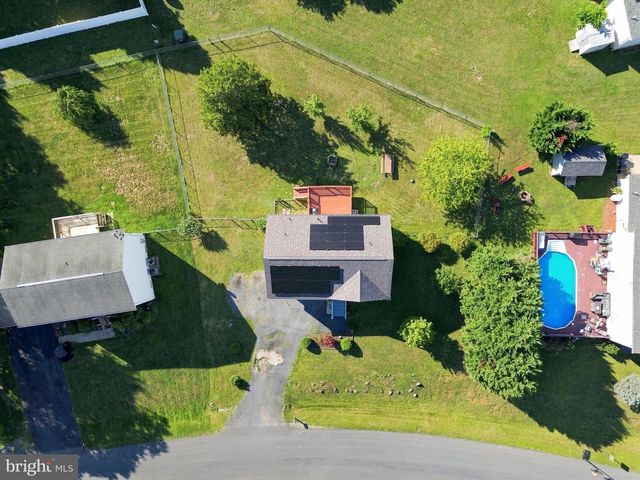 261 BAER OAK DR, Maurertown, VA 22644