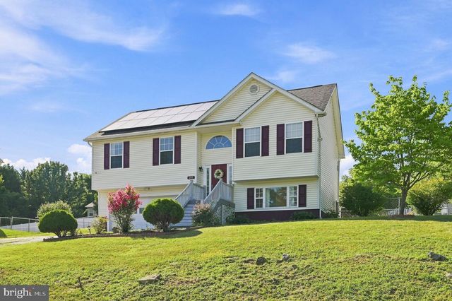 261 BAER OAK DR, Maurertown, VA 22644