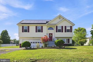 261 BAER OAK DR, Maurertown, VA 22644