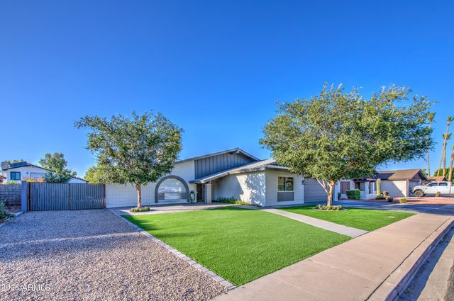 1704 W KIOWA Avenue, Mesa, AZ 85202