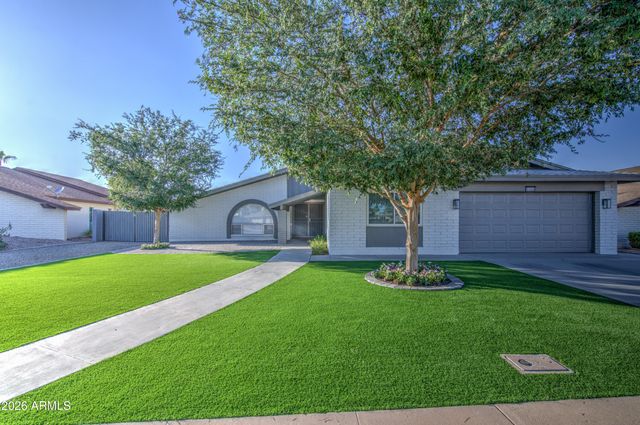 1704 W KIOWA Avenue, Mesa, AZ 85202