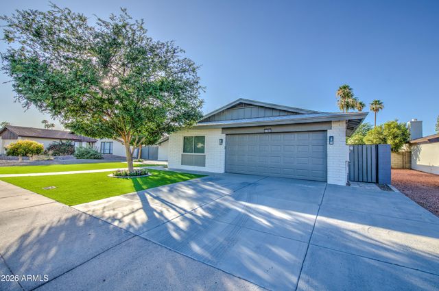 1704 W KIOWA Avenue, Mesa, AZ 85202
