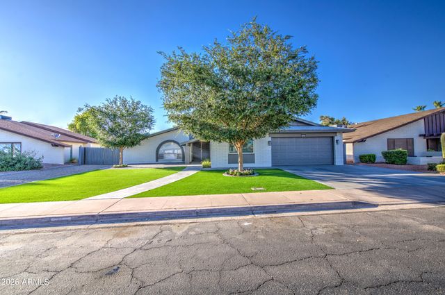 1704 W KIOWA Avenue, Mesa, AZ 85202