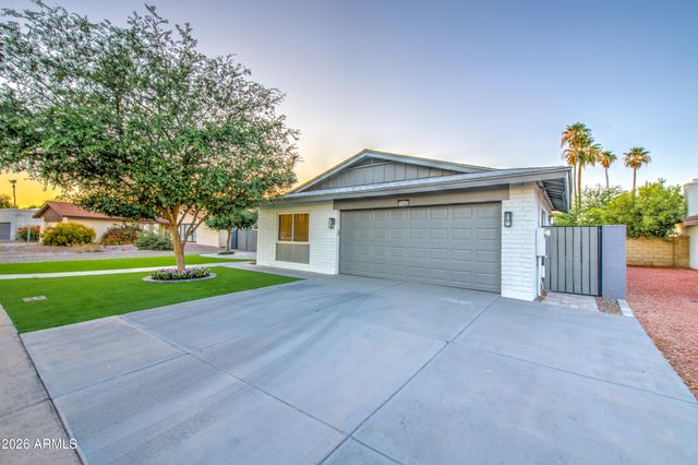 1704 W KIOWA Avenue, Mesa, AZ 85202