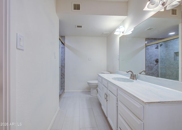 1704 W KIOWA Avenue, Mesa, AZ 85202