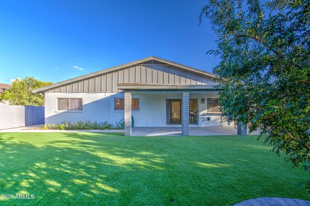 1704 W KIOWA Avenue, Mesa, AZ 85202