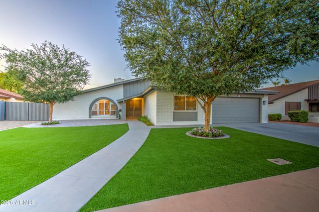 1704 W KIOWA Avenue, Mesa, AZ 85202