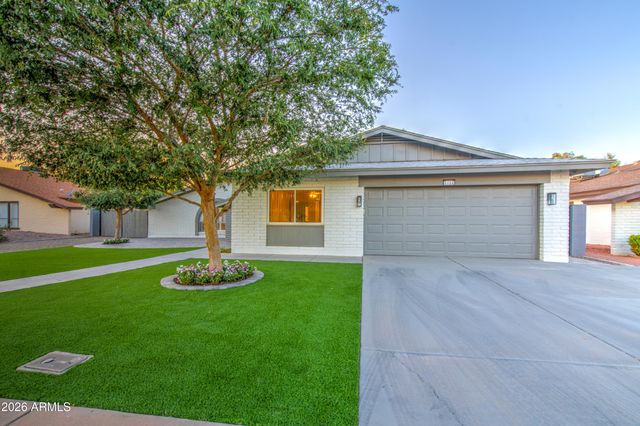 1704 W KIOWA Avenue, Mesa, AZ 85202