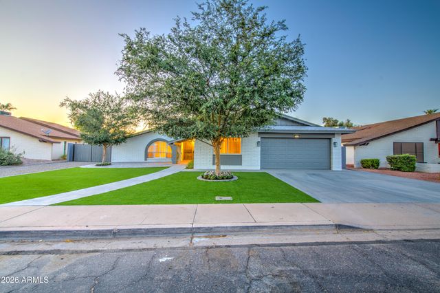 1704 W KIOWA Avenue, Mesa, AZ 85202