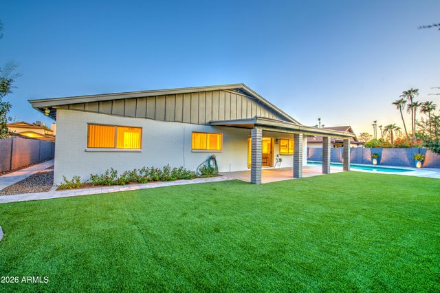 1704 W KIOWA Avenue, Mesa, AZ 85202
