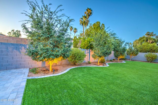 1704 W KIOWA Avenue, Mesa, AZ 85202