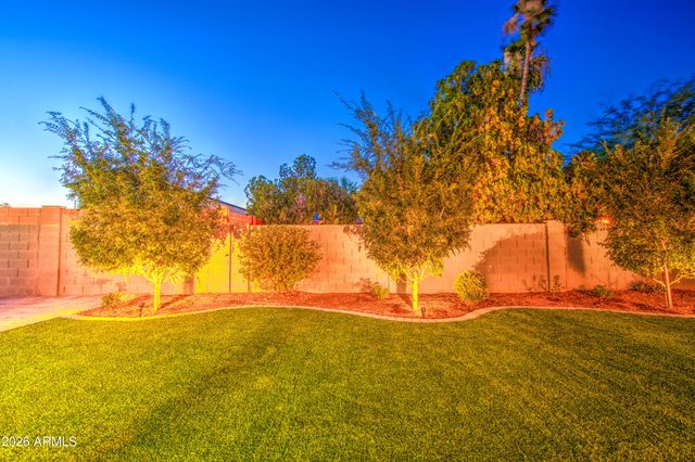 1704 W KIOWA Avenue, Mesa, AZ 85202