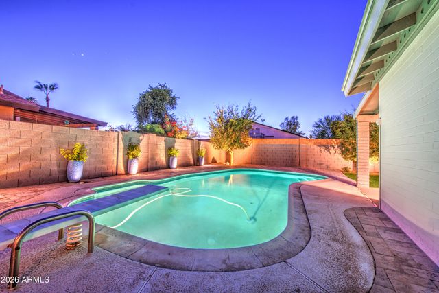 1704 W KIOWA Avenue, Mesa, AZ 85202