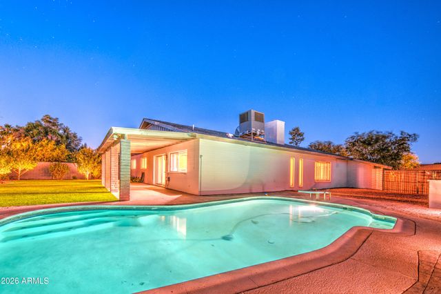 1704 W KIOWA Avenue, Mesa, AZ 85202