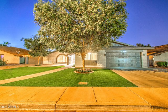 1704 W KIOWA Avenue, Mesa, AZ 85202