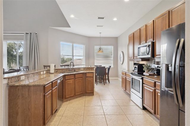 1727 SOUTHERN OAK LOOP, Minneola, FL 34715