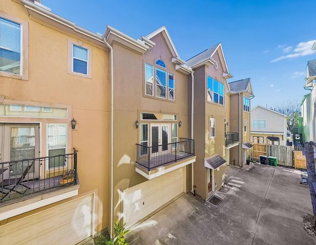 1415 Birdsall Street, Houston, TX 77007